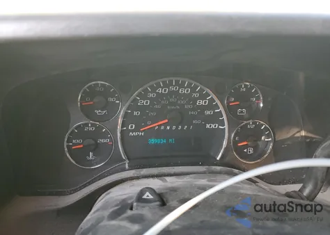 2010 Chevrolet Express G1500 из США, поврежденный, VIN 1GCUGADX6A1169767